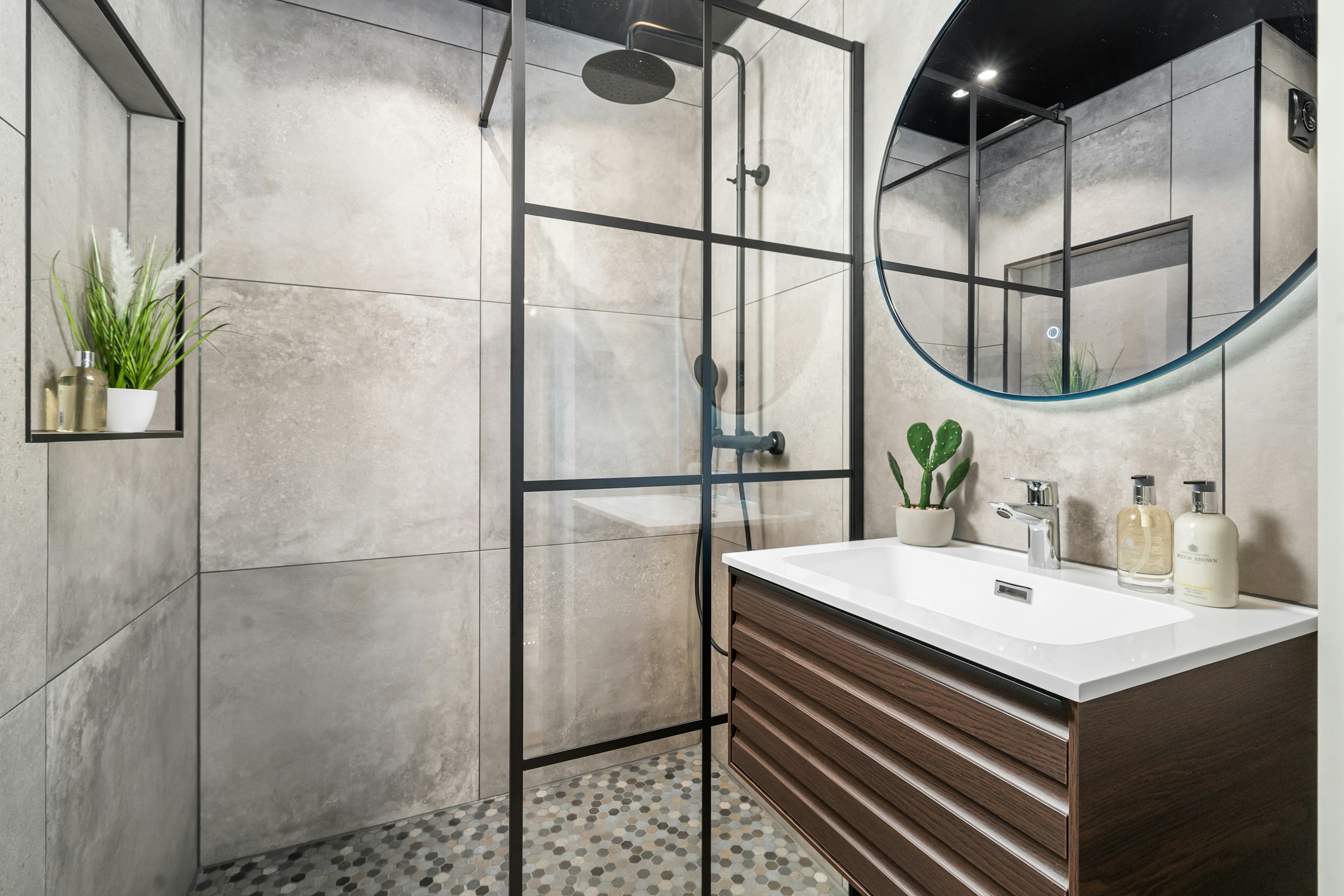 natural rock shower