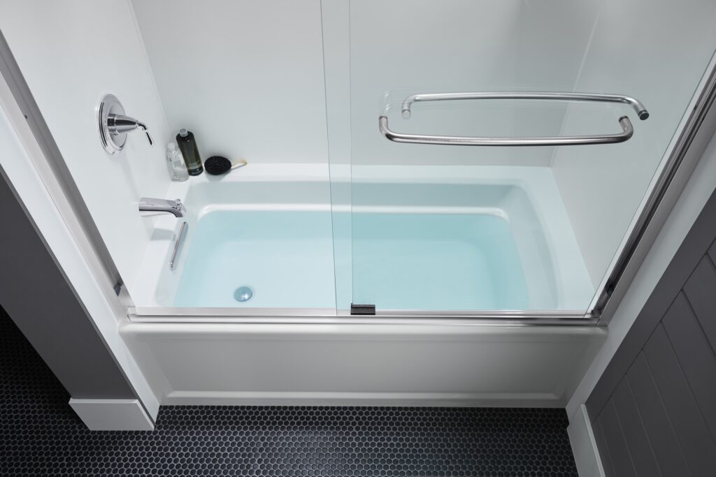 clean KOHLER bathtub